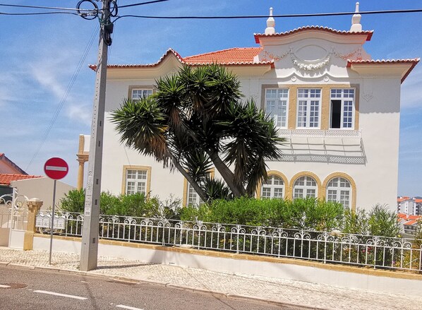 Fachada Villa Gabriela 