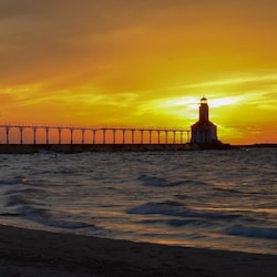 Michigan City East Pierhead Lighthouse