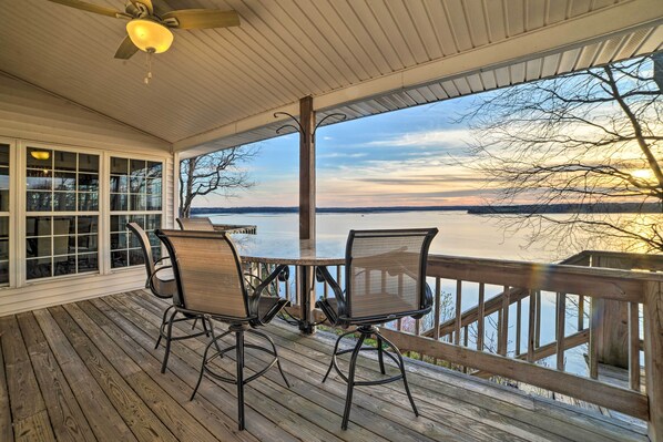 Big Sandy Vacation Rental | 2BR | 2BA | Steps Required | 1,900 Sq Ft