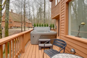 Deck | Private Hot Tub | Outdoor Dining Area | Hiking Trail Access On-Site