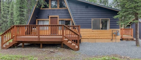 Welcome to our Alaskan A-frame style cabin!