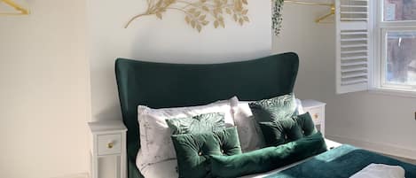 Bedroom 2 | Double Bed | Bedroom With Sink
