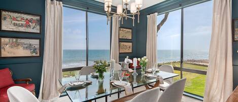 Stunning dining room