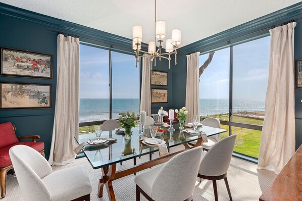 Stunning dining room