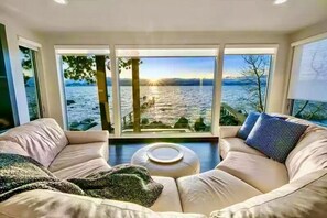 Amazing lake views from many rooms and sitting areas