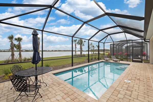 Poolside Dining Area