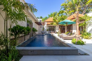 Villa Stella - Beachside Sanur (984)