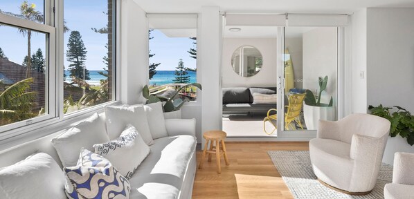 Beautiful Natural light at Salty Pines.