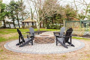 Enjoy our newly installed fire pit 