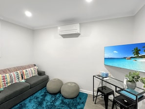 Apartment comes with split system heater/air conditioner