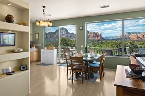 Sedona views while you cook & dine