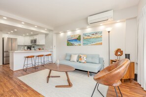 Modern Decor & Furniture