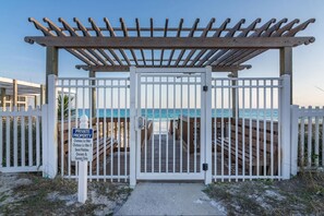Chateau la Mer Private Beach Access