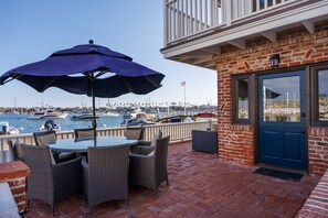 608 S. Bayfront Newport Beach CA 92662