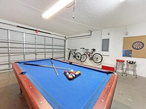 3-gamesroom