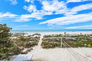 Beach Front - Private Volley Ball Net