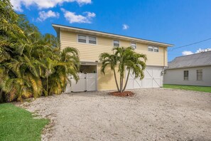 Lobster Key by Anna Maria Vacations