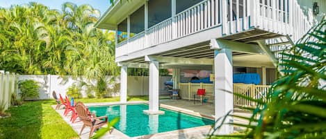 Tree Top Bungalow - Anna Maria Vacations