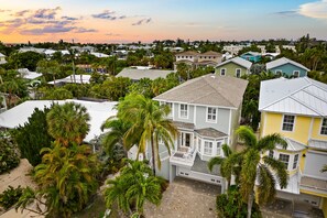 Key Lime Beach House - Anna Maria Vacations