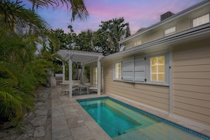 Private Pool