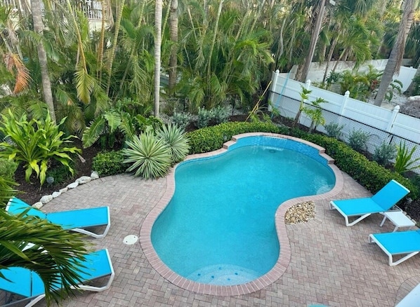 Private Pool