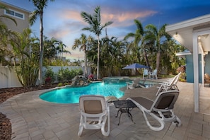 Poolside Loungers