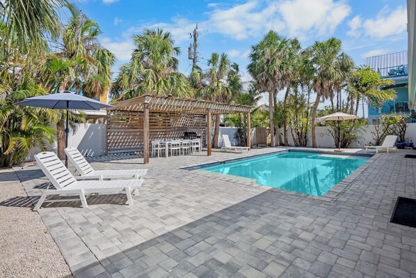 Sugar Plum Beach East by Anna Maria Vacations