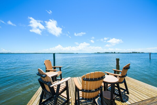 Waters Edge Cottage - By Anna Maria Vacations