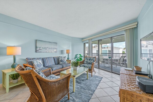 Sun Plaza West 110 by Anna Maria Vacations