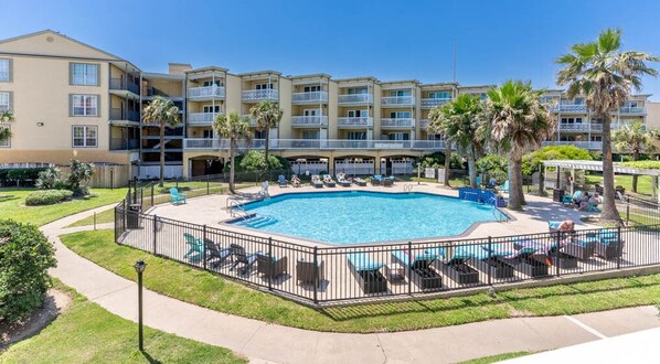 This is why we call it "Poolside" Paradise