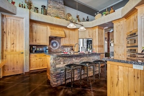 Spacious Kitchen with lots of space to bake, cooks, or entertain. 