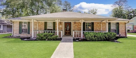 Beautiful home on huge lot in a safe, well established neighborhood.