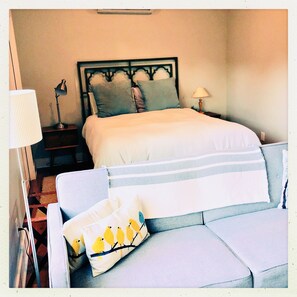 Queen Comfort Memory Foam Bed + Fold Down Futon