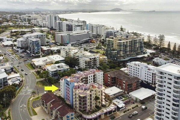 Yes only metres away from Mooloolaba Beach, Surf Club, cafes, restaurants, Wharf Precinct and Sea Life Aquarium