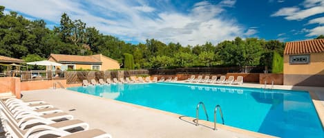 Holiday Home Swimming Pool