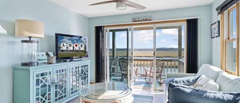 Welcome to Wonderview 208 on beautiful Chincoteague Island!