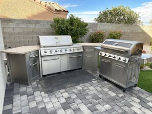 Grill up a steak (or some veggies!) on the outdoor grills. BBQ facilitates, propane gas if you run out of gas we will reimburse you to refill it in the near gas station