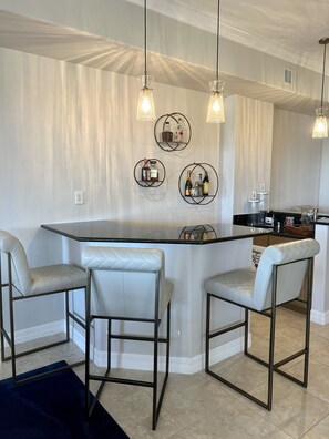 Bar (in der Unterkunft)