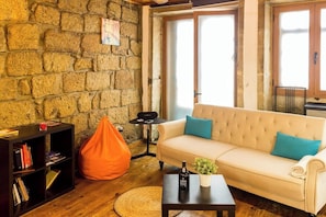 Salon chambre / Bedroom sofa / Sofa Quarto / Salón