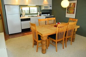 Dining Table, Furniture, Table, Dining Room, Indoors