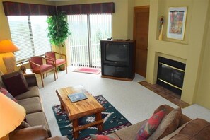 Screen, Furniture, Indoors, Living Room, TV