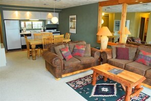 Home Decor, Furniture, Table, Indoors, Living Room