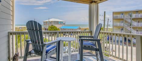 Carolina Beach Vacation Rental | 1BR | 1BA | 658 Sq Ft | Stairs Required