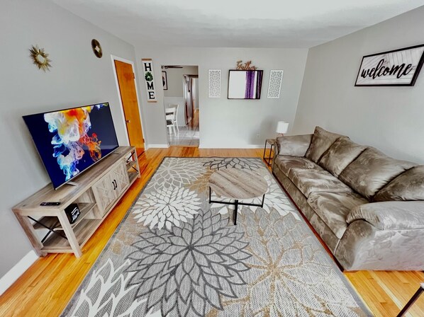 Spacious Living Room w/ Smart TV