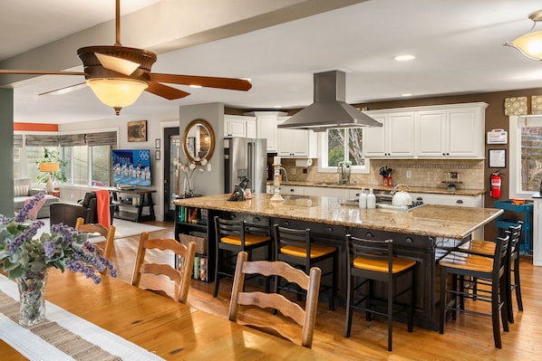 Large Chef's kitchen fully stocked and seats 14 guests