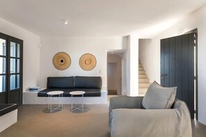 Platinum Paros Villa | 3 Bedrooms | Villa Sky | Sea View & Private Pool | Naousa