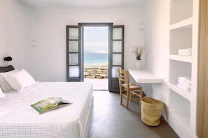Platinum Paros Villa | 3 Bedrooms | Villa Sky | Sea View & Private Pool | Naousa
