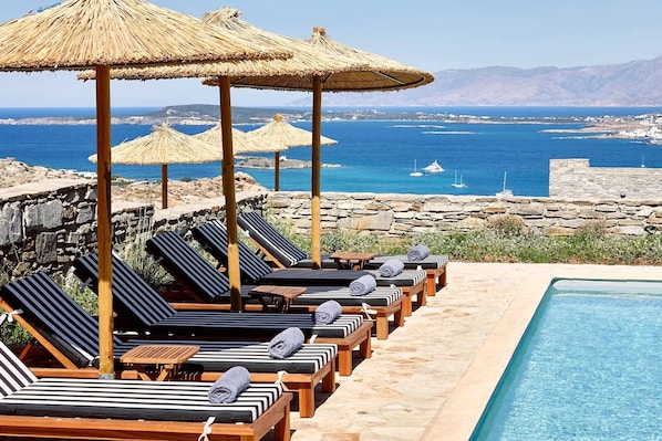 Platinum Paros Villa | 3 Bedrooms | Villa Sky | Sea View & Private Pool | Naousa