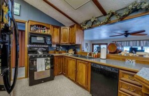 Full kitchen