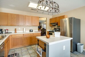 Kitchen | Stove/Oven | Island | Dishwasher | Coffee Maker